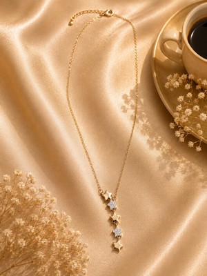 Jammy Jewerly Yıldız Detaylı Sallantılı Kadın Kolye