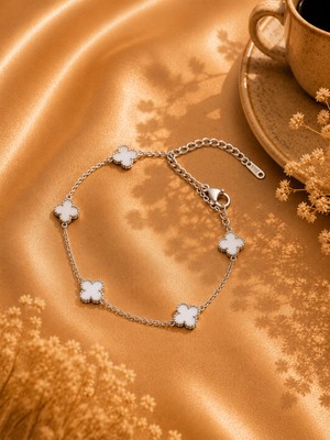 Jammy Jewerly Beyaz Yonca Detaylı Gümüş Renk Kadın Bileklik