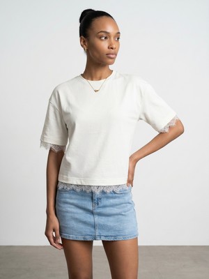 Dilvin 32826 Dantel Detaylı Kısa Kollu T-Shirt-Ekru