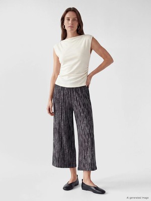 LC Waikiki Lcw Grace Antrasit Şort