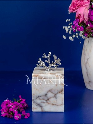 Miarik Design Dekoratif Mermer Kare Detaylı Pamukluk