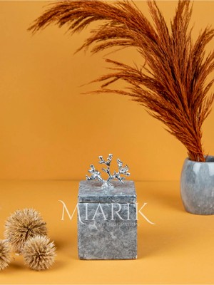 Miarik Design Dekoratif Mermer Kare Detaylı Pamukluk