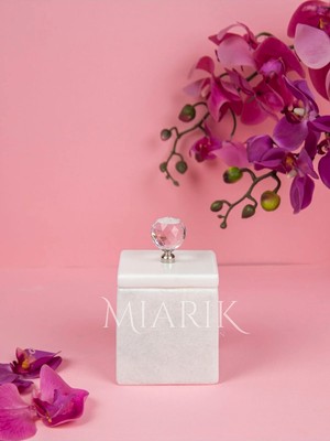 Miarik Design Dekoratif Mermer Kare Detaylı Pamukluk