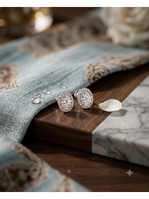 Celikchi Kadın Moissanite Oval Model Taşlı Gümüş Küpe