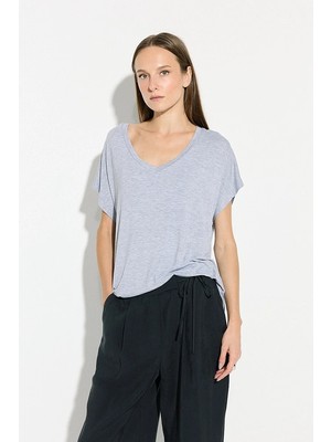 Gusto V Yaka Rahat Kesim Bambu Tshirt - Gri
