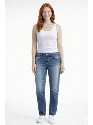 Neden Tekstil Kadın Slim Fit Mavi Denim Pantolon