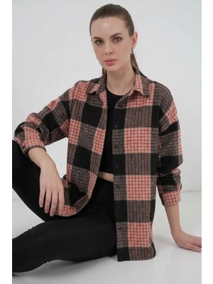 Kadın Oversize Ekose Desenli Pamuklu A.pudra Gömlek