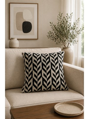 Zigzag Jakarlı Dokuma Kırlent Kılıfı Siyah 43X43