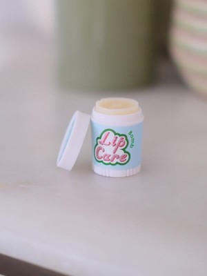 TeknoKapsül Bomb Cosmetics Strawberry Daiquiri Dudak Kremi 4,5g