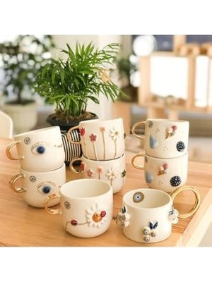TeknoKapsül El Yapımı Çiçekleri Kabartmalı Kupa 24 Ayar Altın Dekorlu 300 ml Mug Spring Flower