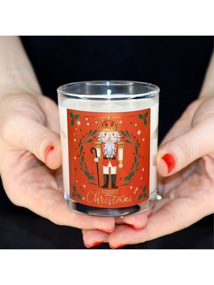 TeknoKapsül – Kurşun Asker (Nutcracker) Tasarımlı Mum, Turuncu Renk Temalı, 135 G Doğal Biyo, 40 Saat Yanma Sür