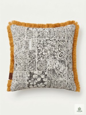 Adiyak Özel Tasarım Altın Hardal Püsküllü Patchwork Desenli Dekoratif Kırlent Kılıfı 45X45 cm