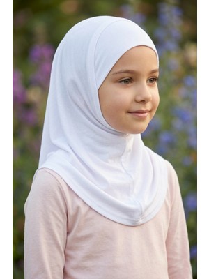 Kız Çocuk Hazır Tesettür Eşarp – Pratik Geçmeli Hijab | Esnek Viskon Kumaş Günlük & Namaz Başörtü
