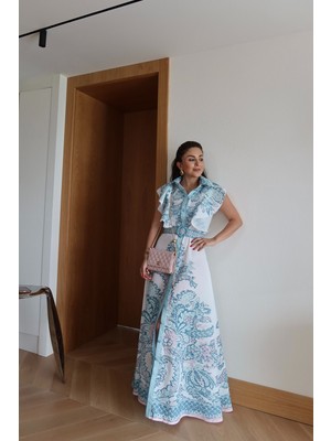 Özge Özgenç Fırfır Detaylı Desenli Maxi Elbise