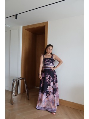 Özge Özgenç Şal Desenli Büstiyer Etek Takım
