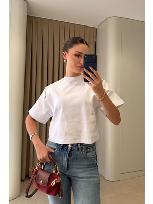 Magarde Fermuarlı Vatkalı Tshirt- Beyaz