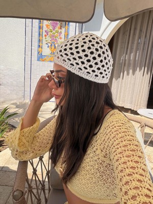 Esra Helvacı Inci Işlemeli Örgü Şapka Bandana