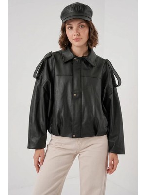 Hanka Kadın Klasik Yaka Oversize Kesim Omuz Detaylı Siyah Ceket