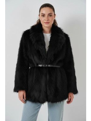 Hanka Kadın Geniş Yaka Kemerli Kürklü Oversize Siyah Kaban