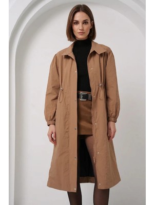 Hanka Kadın Gömlek Yaka Beli Büzgülü Astarlı Camel Trençkot