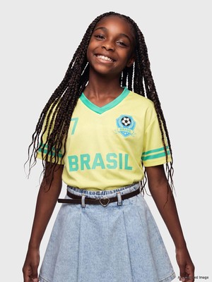 LC Waikiki Lcw Kids Sarı Brezilya Baskılı Kız Çocuk Forma Tişört