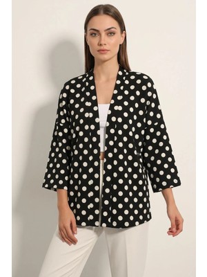Zuzudan Kadın Yaka Puantiyeli Siyah Kimono
