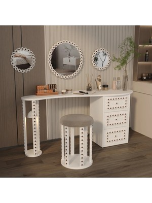 Klubeconcept Ponpon Detaylı Makyaj Masası Seti Ayna ve Puf Dahil El Yapımı Dekoratif Tasarım % 100 Mdf