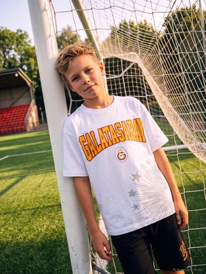 LC Waikiki Lcw Kids Beyaz Bisiklet Yaka Galatasaray Baskılı Erkek Çocuk Tişört