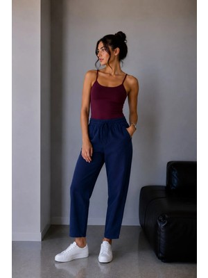 Vadon 1019 Kadın %100 Pamuk Gabardin Lastikli Bel Havuç Kesim Pantolon Lacivert