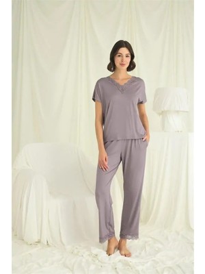 Kısa Kollu V Yakalı Dantelli Pijama Takımı