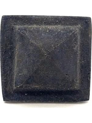 Kuzgun Ticaret Antika Tarz Dekoratif Pirinç Flanşlı Piramit Kabara - 29 Mm, Oksit