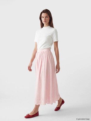 Lcw Modest Pembe Beli Fermuarlı Brode Detaylı Kloş Etek