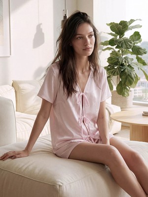 Lcw Dream Pembe Fiyonk Desenli Saten Kadın Şortlu Pijama Takımı