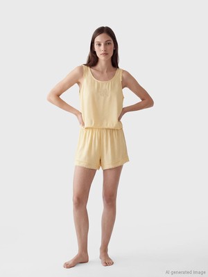 Lcw Dream Sarı U Yaka Nakışlı Kadın Şortlu Pijama Takımı