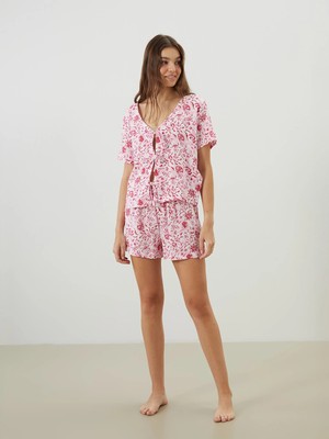 Lcw Dream Ekru V Yaka Çiçekli Kadın Şortlu Pijama Takımı