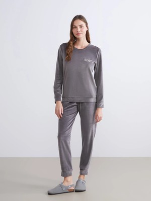 Lcw Dream Gri Bisiklet Yaka Nakışlı Kadife Kadın Pijama Takımı