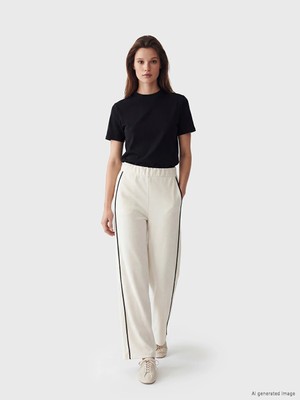 Lcw Modest Bej Şeritli Soft Touch Kadın Eşofman Altı