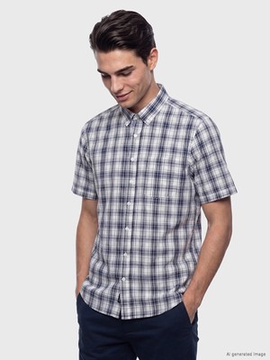 LC Waikiki Lcwaıkıkı Classic Lacivert Regular Fit Ekose Poplin Erkek Gömlek