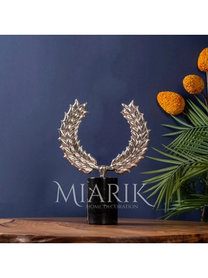 Miarik Design Dekoratif Mermer Kaideli Metal Çelenk Figürlü Dekoratif Obje Aksesuar
