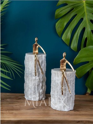 Miarik Design Mermer Üzerinde Oturan Altın Adam 2li cm