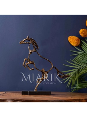 Miarik Design Dekoratif At Obje
