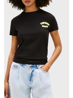 Tommy Jeans Logolu % 100 Pamuk Regular Fit Bisiklet Yaka T Shirt Bayan T Shirt DW0DW22310 Bds