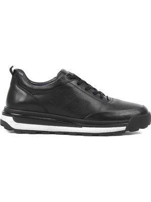 Celal Gültekin Erkek Siyah Bağcıklı Kalın Tabanlı Deri Sneaker