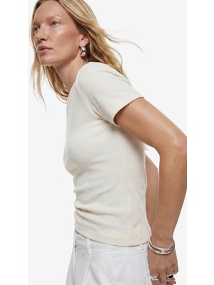Koton Pamuklu Slim Fit Bisiklet Yaka Kısa Kollu Basic Tişört