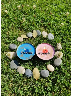 AY IŞIĞI MUMLARI İsme Özel 2'li Hediyelik Dekoratif Hoş Kokulu Parafin Wax Mum (Mavi + Pembe Renkli)