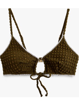 Koton Önden Bağlama Detaylı Dokulu Kroşe Detaylı Bikini Üstü