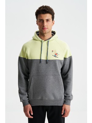Ar-ma Erkek Kapşonlu Sweatshirt Yazi Baskili Kanguru Cepli Regular Fit Şardonlu Üç İplik K28254627601