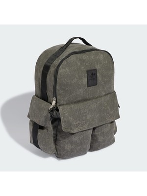 Adidas Originals KR1483 Washed Backpack