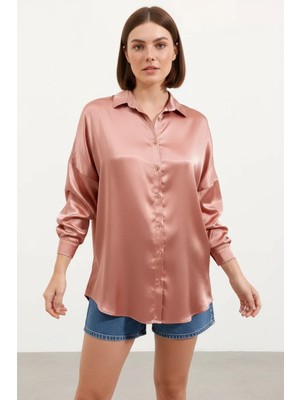 buğrahayalin Kadın Oversize Kesim Saten Camel Gömlek