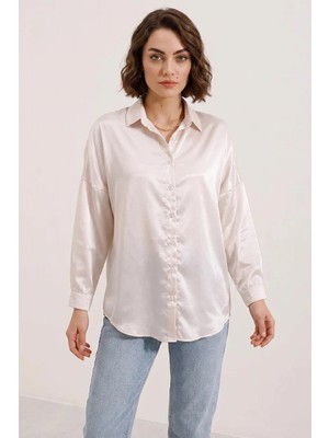 buğrahayalin Kadın Oversize Saten Bej Gömlek